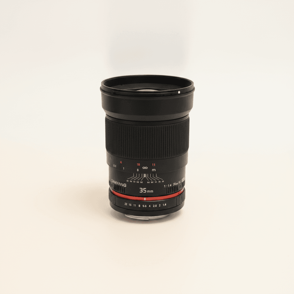三阳 35mm F1.4 AS UMC (EF) lens image, 35mm