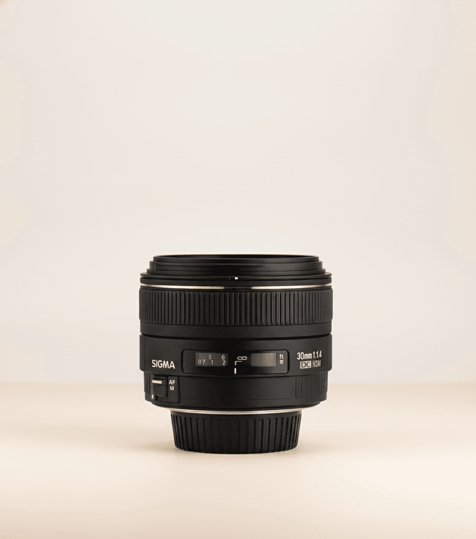 适马 30mm F1.4 EX DC HSM (EF) lens image, 30mm