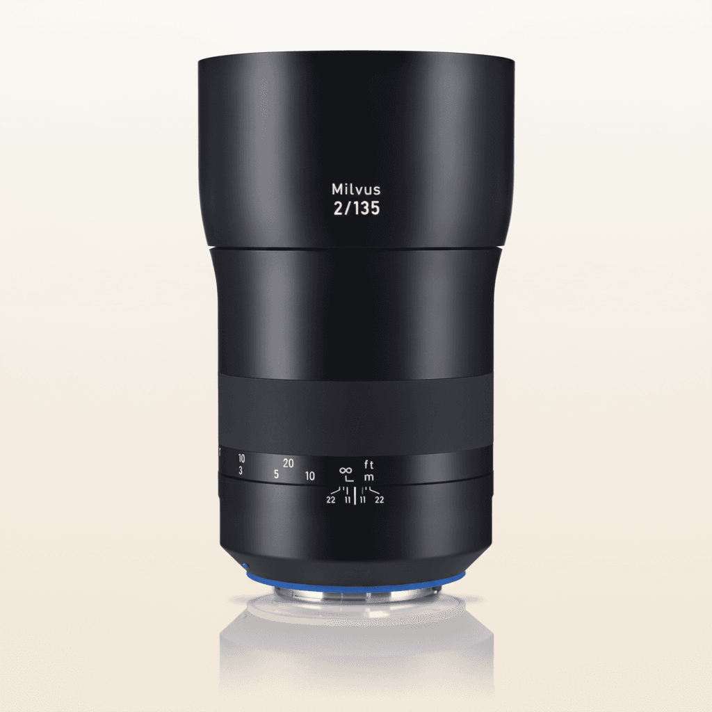 蔡司 Milvus 2/135 APO Sonnar (EF) lens image, 135mm